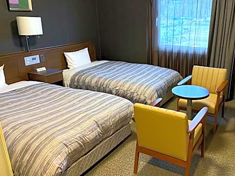 Twin Room - Non-Smoking