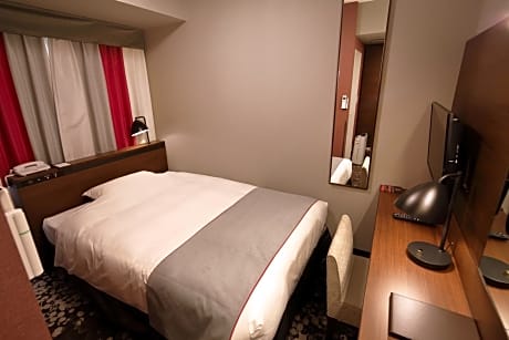 Double Room with Small Double Bed - Non-Smoking