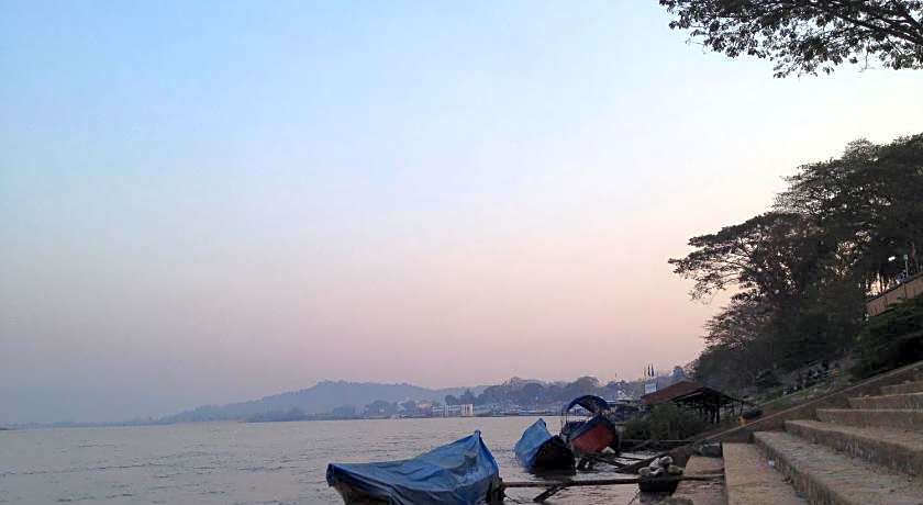 Pak Ping Rim Khong Bed and Breakfast