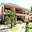 Pirogue Lodge