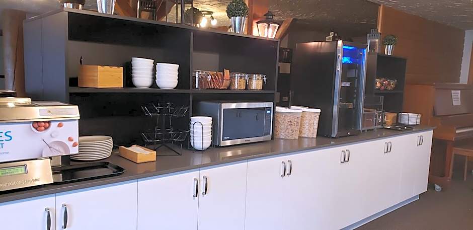 Super 8 by Wyndham Spruce Grove