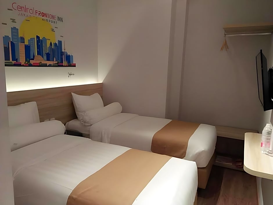 Central Front One Inn Jakarta Airport