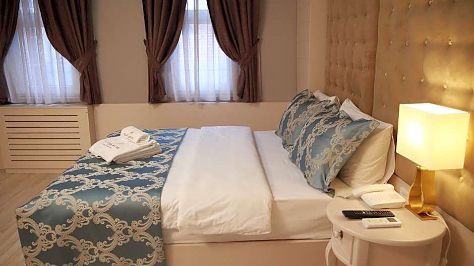 Pelican House Hotel