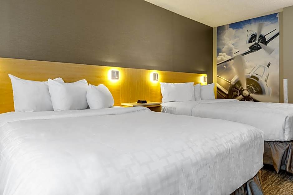 Clarion Pointe Quebec Airport