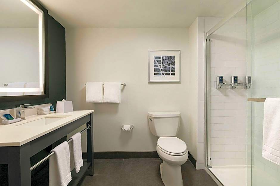Four Points by Sheraton Raleigh Arena