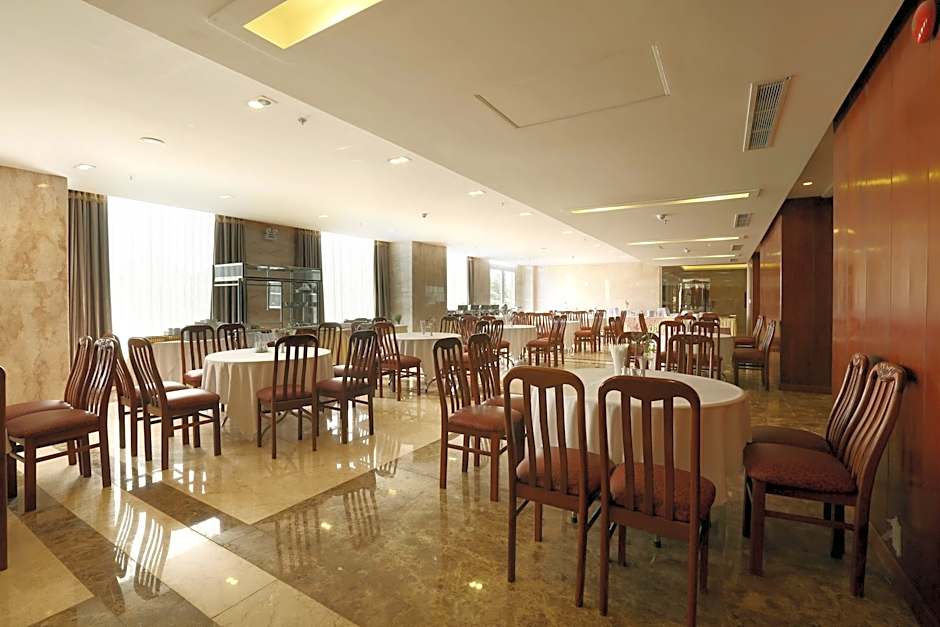 Ninh Kieu Fortuneland Hotel