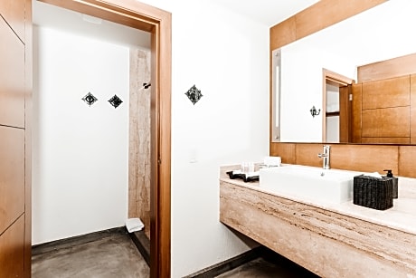 Standard 2 Queen Beds