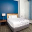 La Quinta Inn and Suites by Wyndham Long Island City