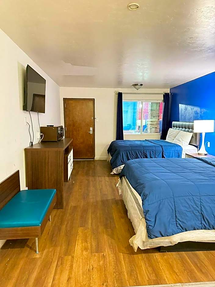 Zdjęcie 1 z 9 — 2 Bedroom Suite