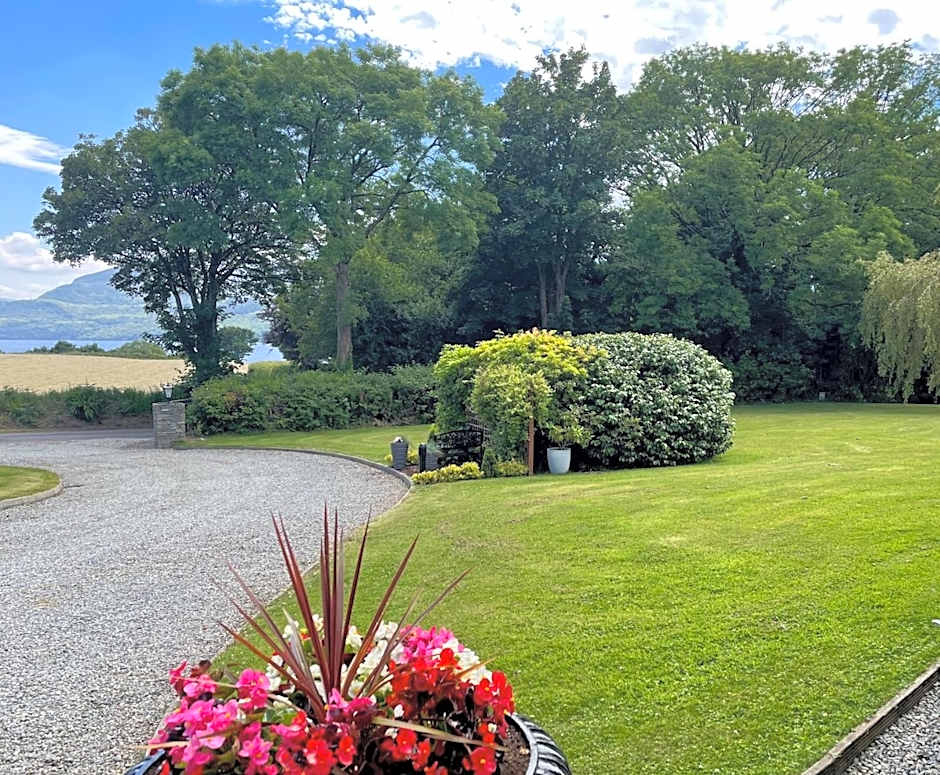 Loch Lein Country House