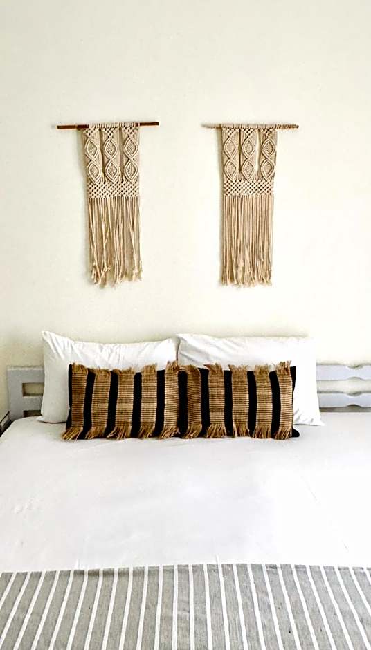 Kirki Rooms by the sea
