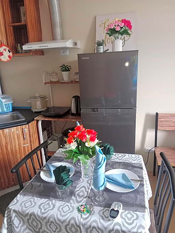 AVIDA ATRIA T2- B, near S&R and SM city by Denice