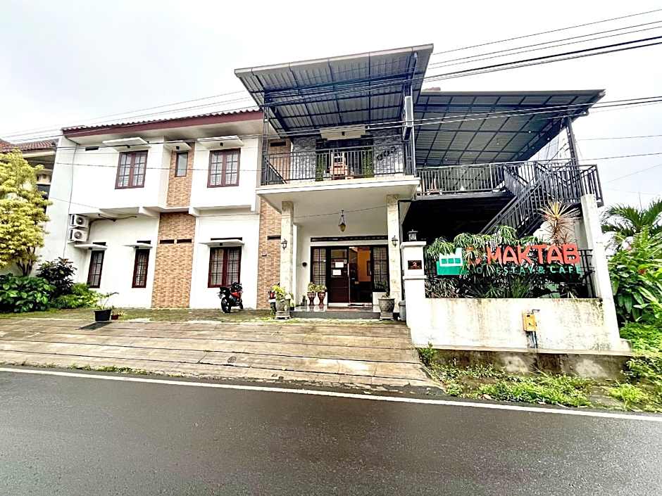 D Maktab Syariah Mitra RedDoorz Malang