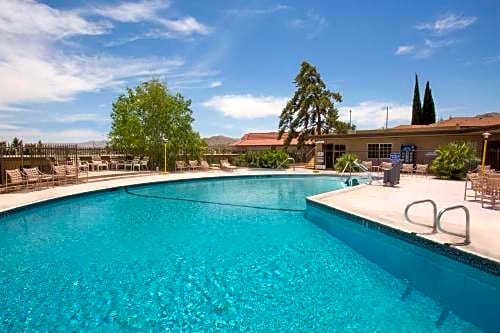Travelodge Inn & Suites by Wyndham Yucca Valley/Joshua Tree
