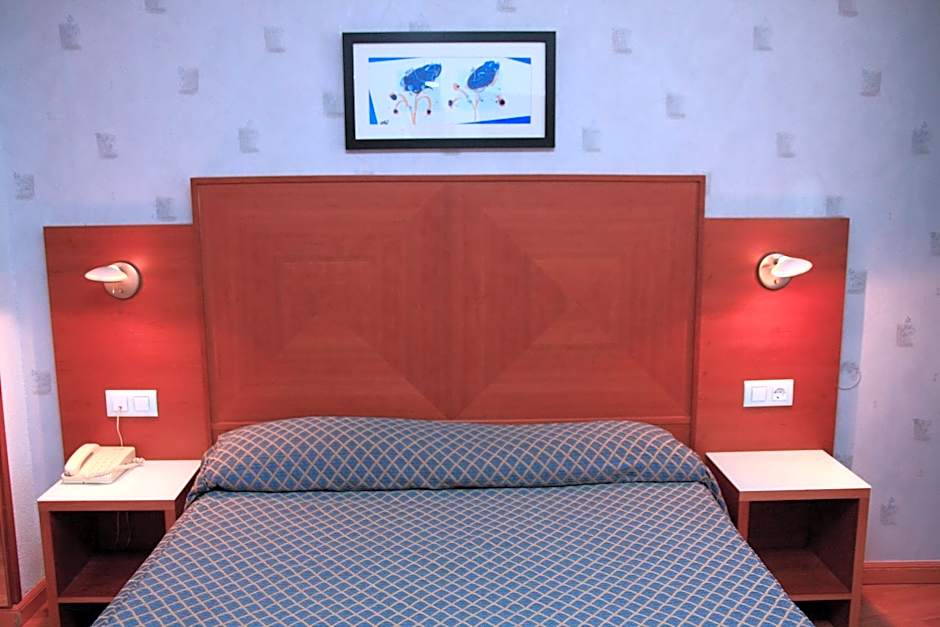 Foto 1 di 6 di Single Room