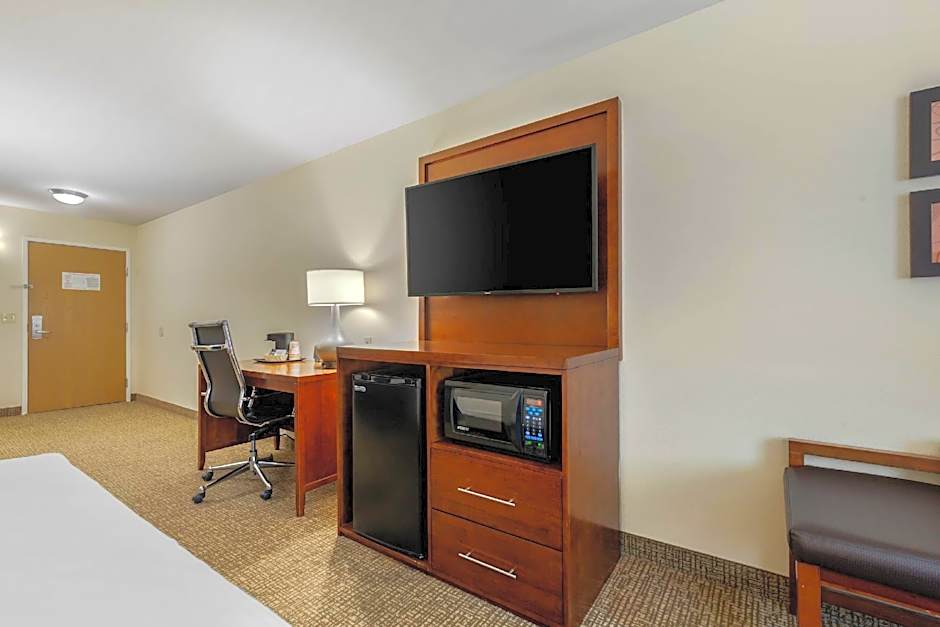 Comfort Suites Johnson Creek