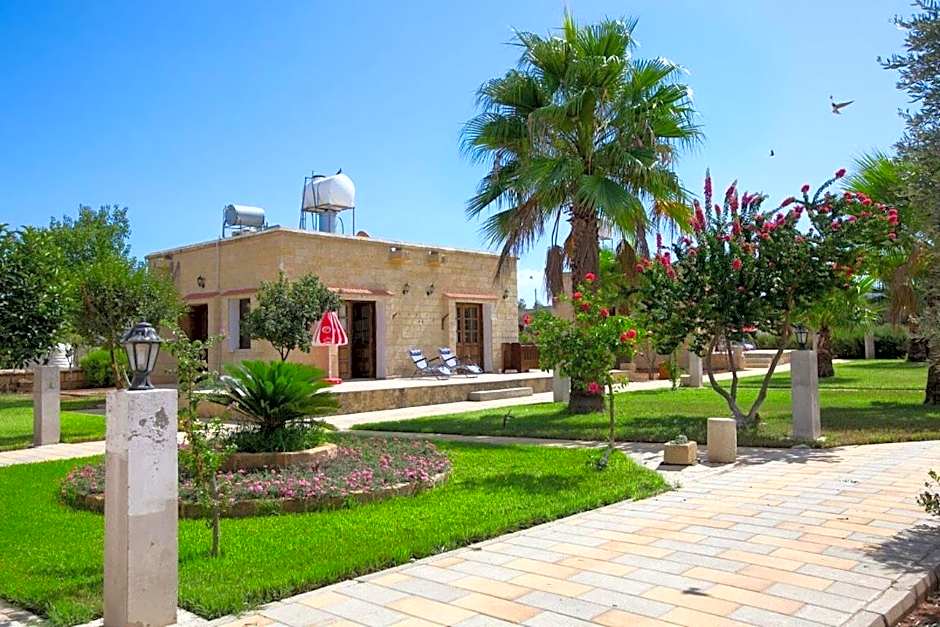 Glaro Garden Hotel