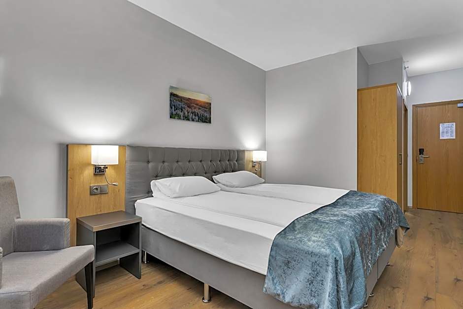 Airport Hotel Aurora Star