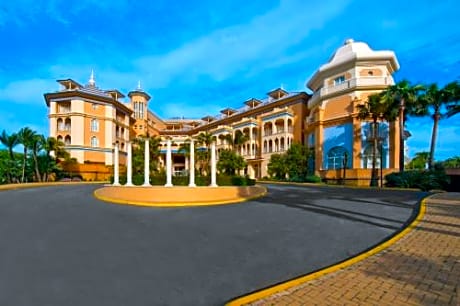 Deluxe Junior Suite (2 Adults + 1 Child)