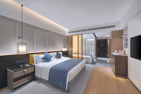 Superior King Room - Non-Smoking