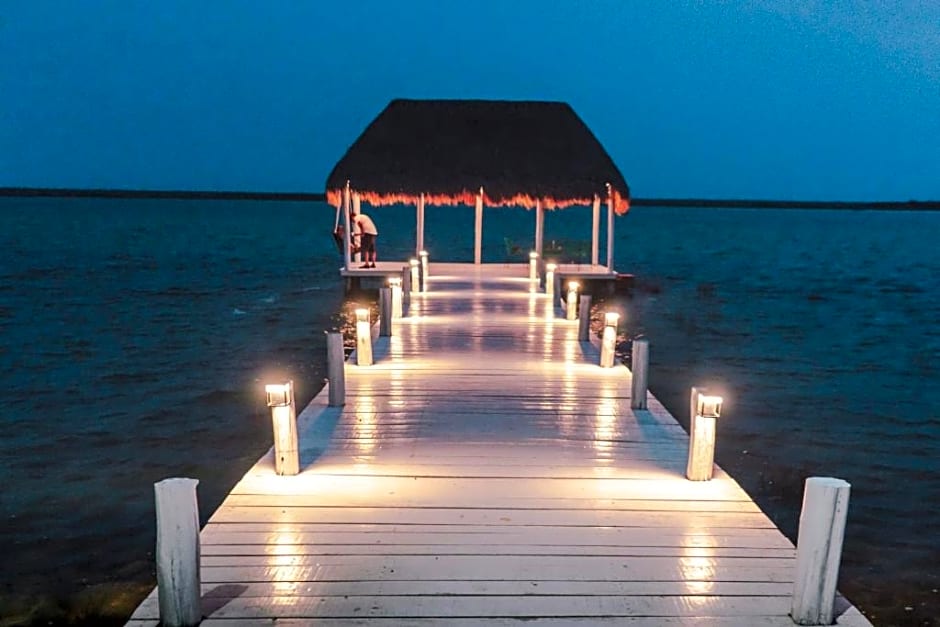 Royal Palm Bacalar Cabañas & Lagoon Club