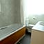 Cardiff Bute Terrace Hotel By Belvilla