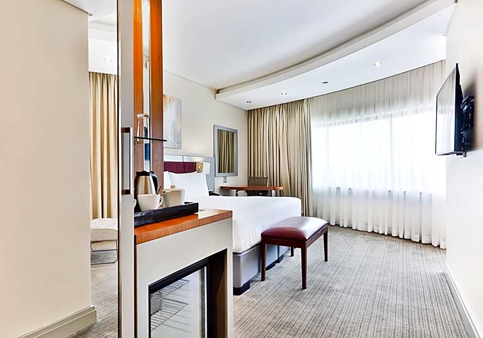 Holiday Inn Johannesburg-Rosebank By IHG