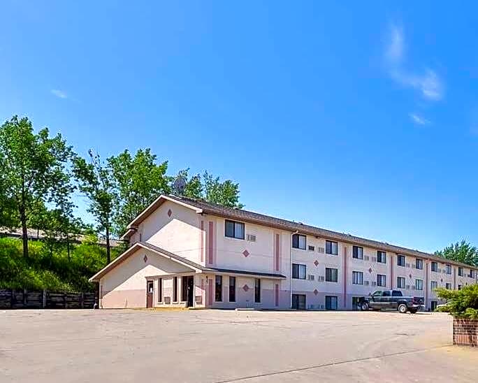 Dickinson Inn