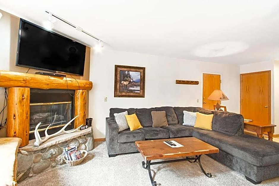 River Mountain Lodge