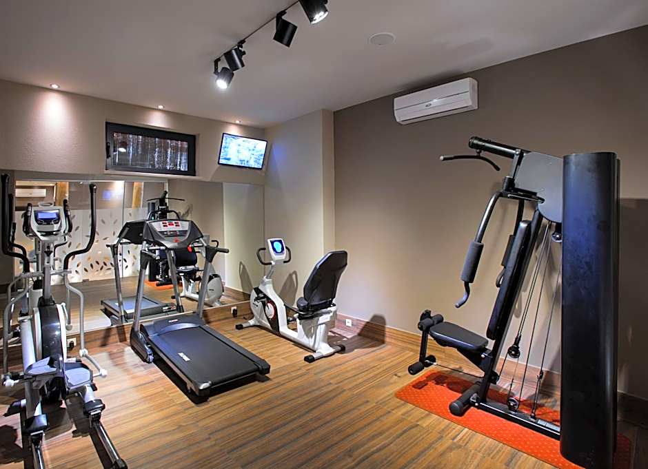 Atlantis Beach Hotel