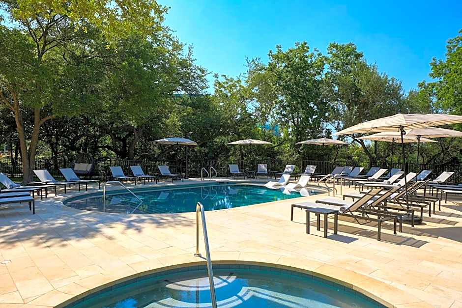 Renaissance by Marriott Austin Hotel
