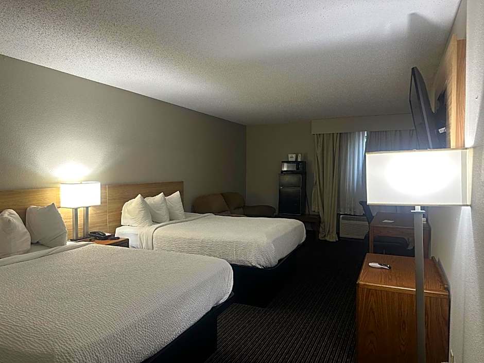 Days Inn by Wyndham Fargo/West Acres