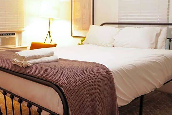 Spacious Private Room & Shared Comfort