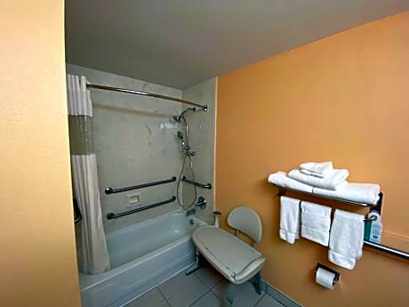 Double Room with Two Double Beds - Mobility Access/Non-Smoking
