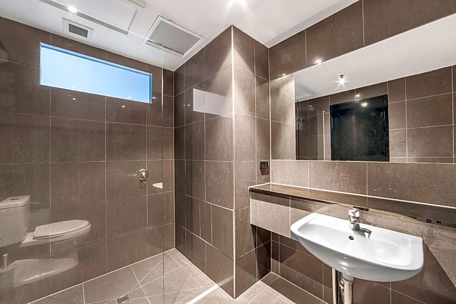 Summer House Backpackers Melbourne
