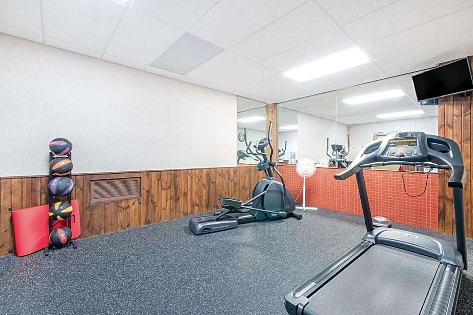 Days Inn by Wyndham West Rapid City