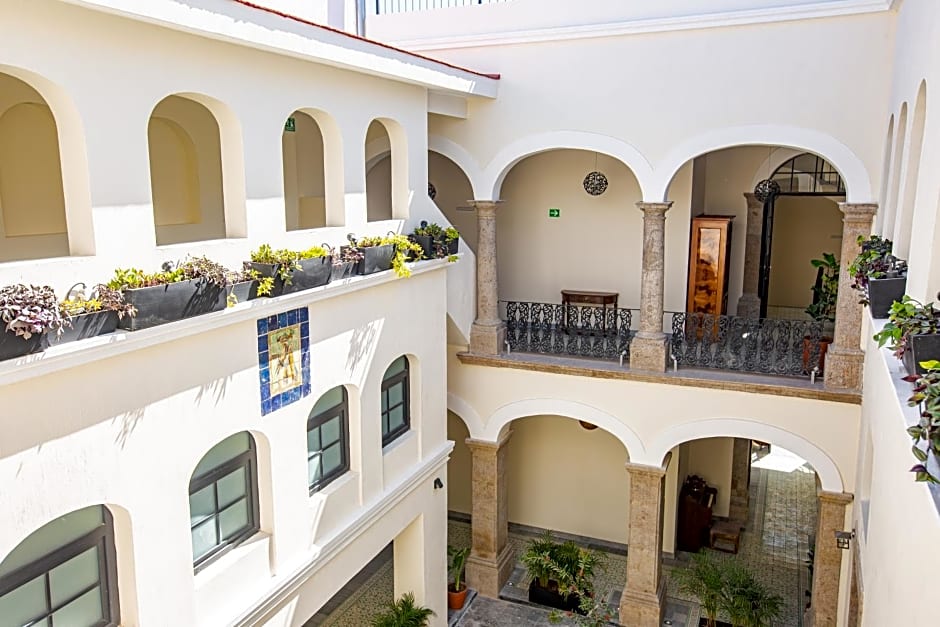 Palpatio Hotel