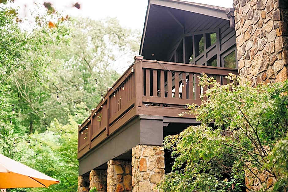 Sylvan Valley Lodge and Cellars