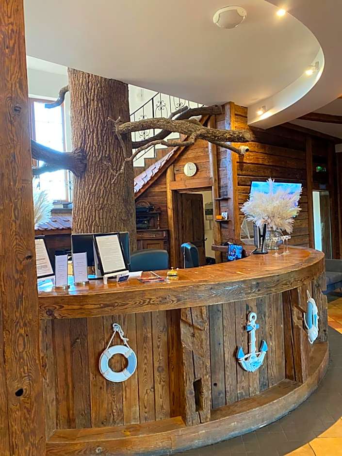 HOTEL CICHA WODA NIEPORĘT