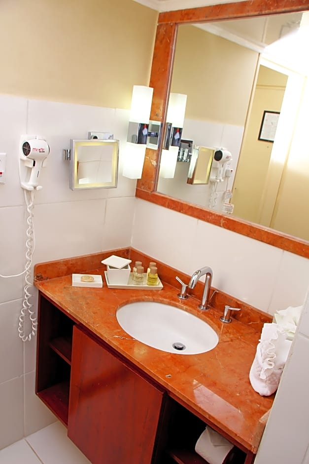 TRYP by Wyndham Aruba Adults Only Hotel