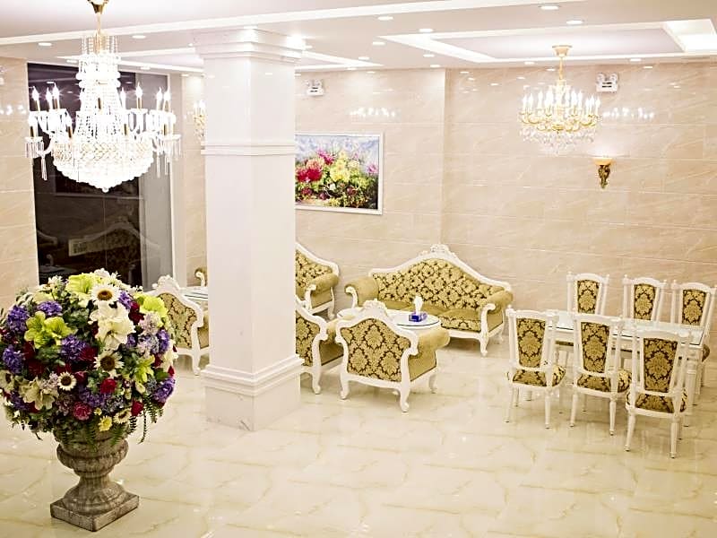 Hoang Minh Chau Hotel
