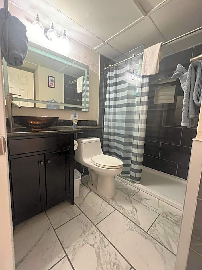 Cozy Galveston Beach Front Condo