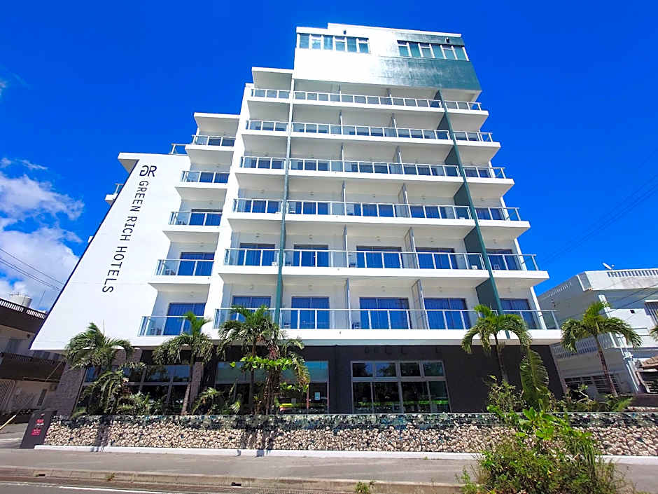 Green Rich Hotel Okinawa Nago (Artificial hot spring Futamata Yunohana)
