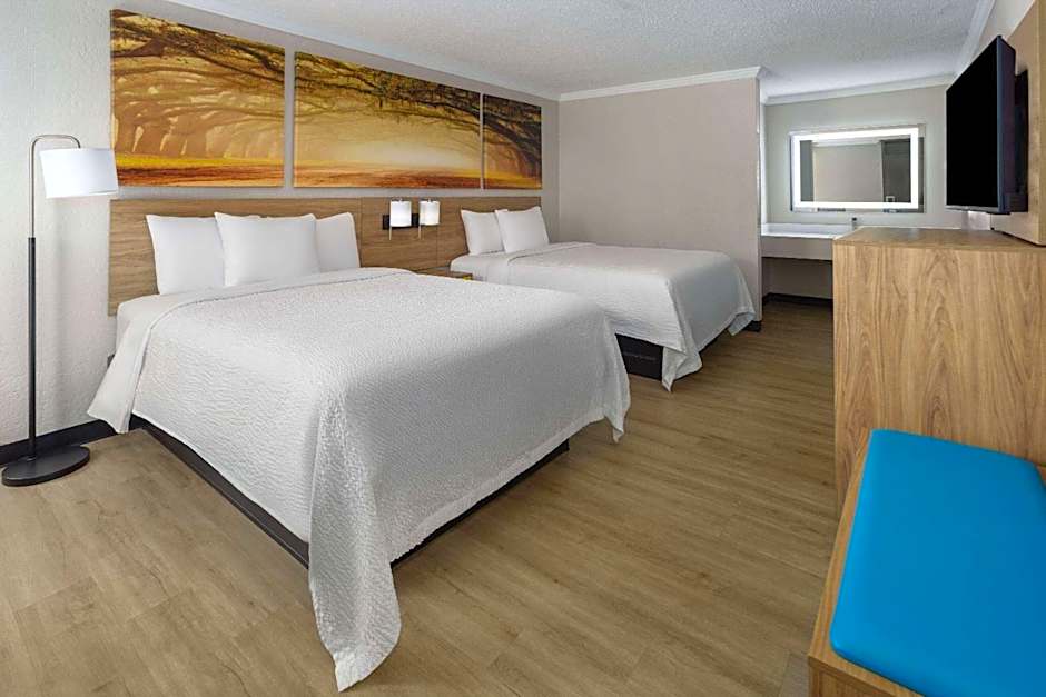 Days Inn by Wyndham Hinesville Near Fort Stewart