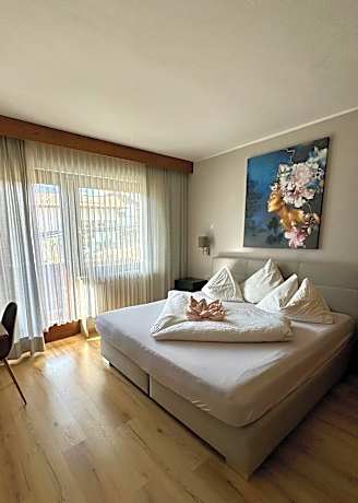 Double Room with Mountain View