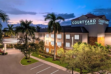 Courtyard Sarasota University Park / Lakewood Ranch