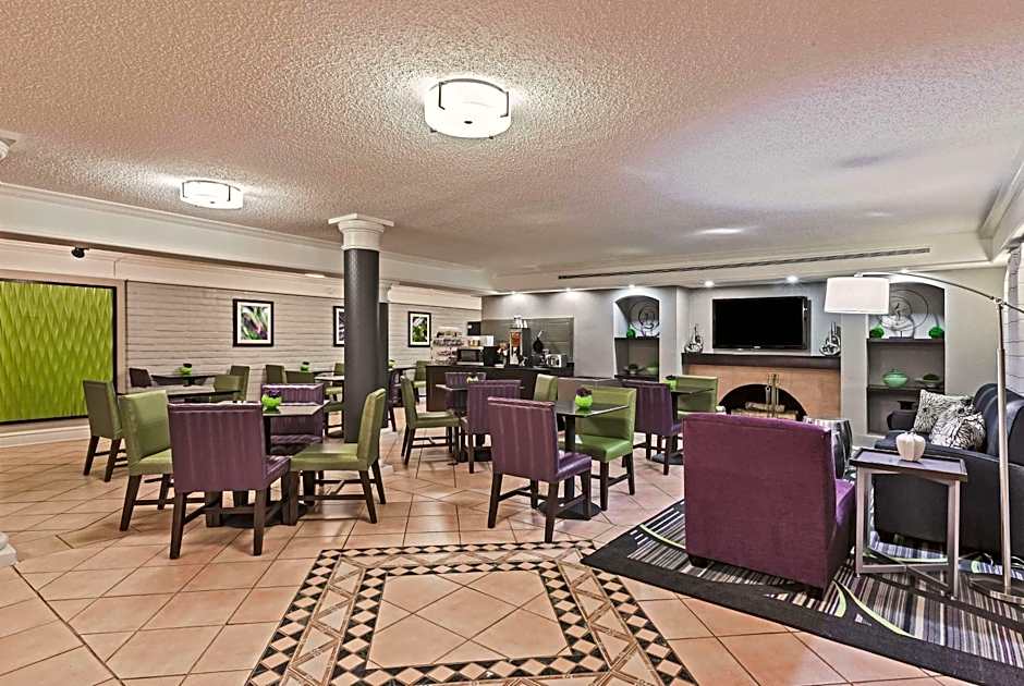 Travelodge by Wyndham Houston Cy-Fair