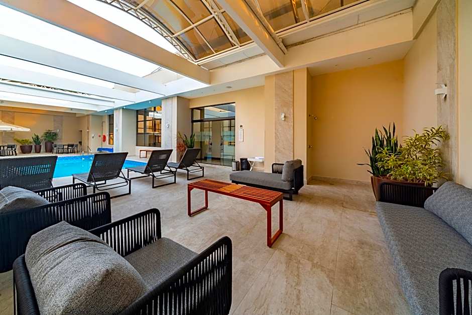 Mercure Curitiba Golden Hotel