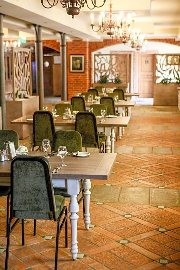 Hunor Hotel és Étterem