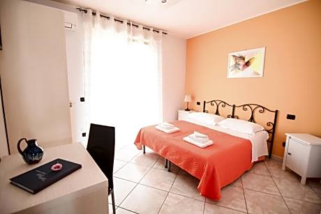 Large Double or Twin Room